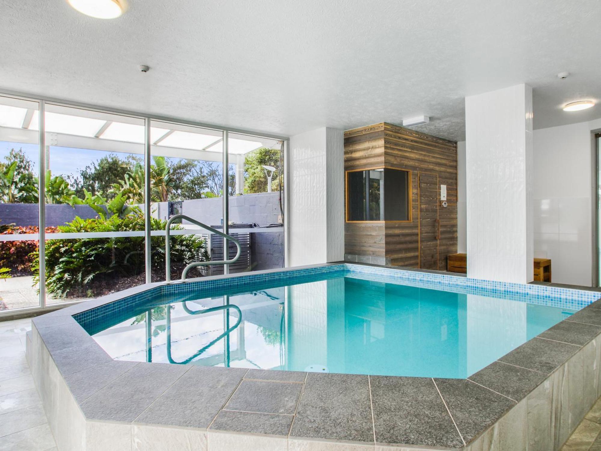 Boulevard Towers On Broadbeach Gold Coast Eksteriør billede