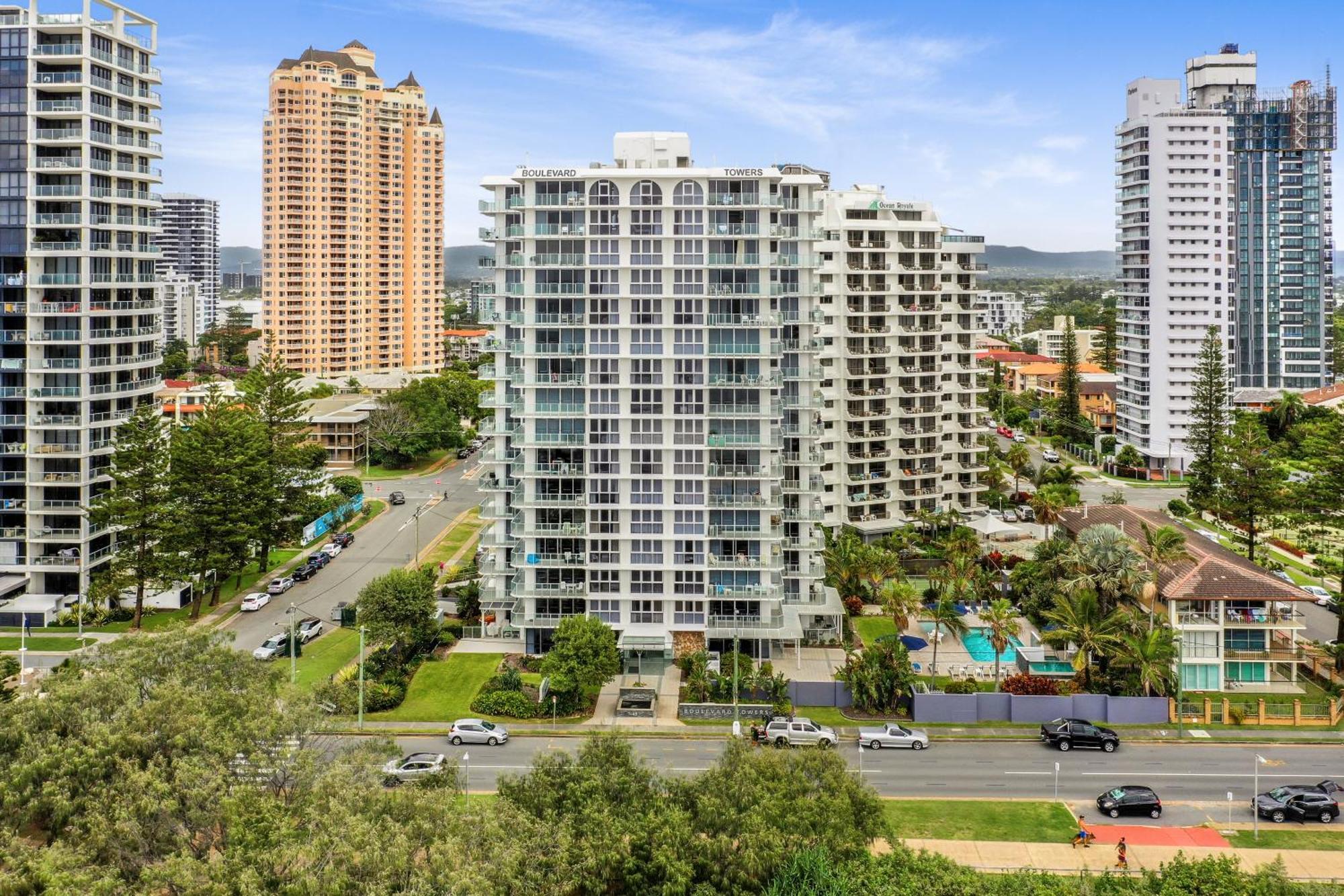 Boulevard Towers On Broadbeach Gold Coast Eksteriør billede