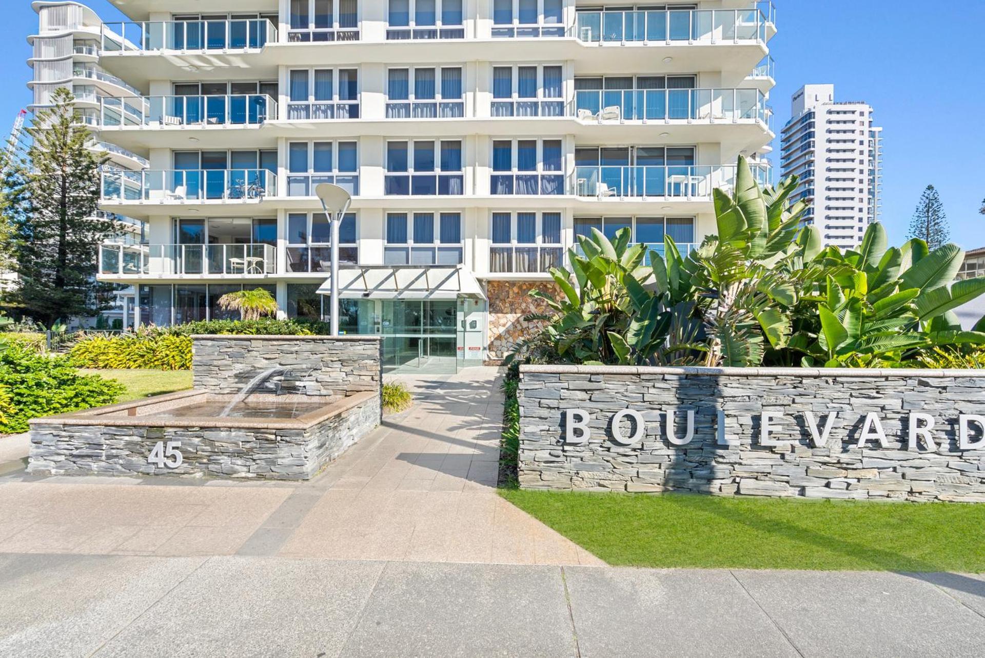 Boulevard Towers On Broadbeach Gold Coast Eksteriør billede
