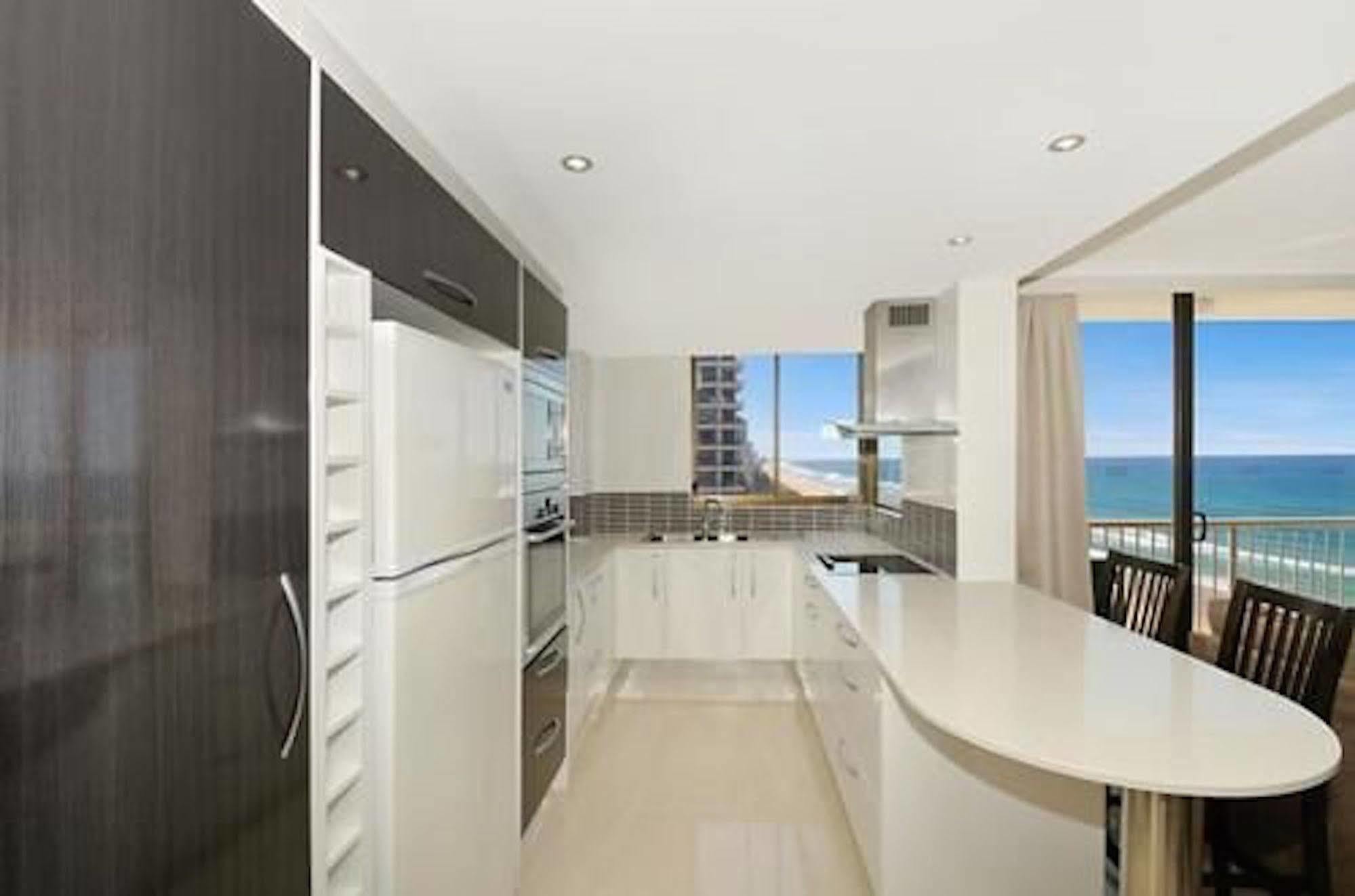 Boulevard Towers On Broadbeach Gold Coast Eksteriør billede
